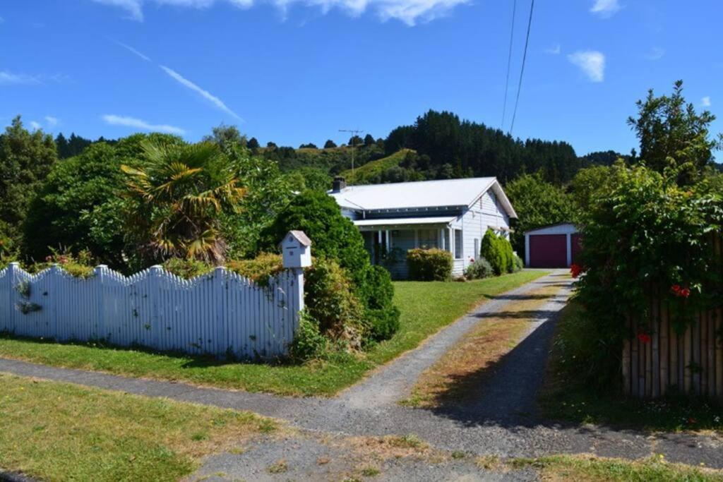 Riverlea Cottage - Cosy, Comfy, Quiet, Central Taumarunui Eksteriør billede